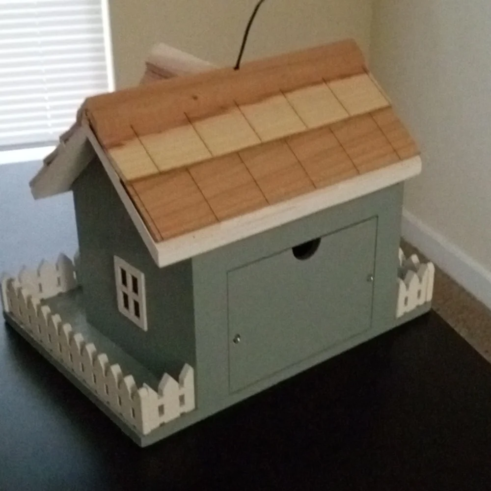 Lil Birdhouse